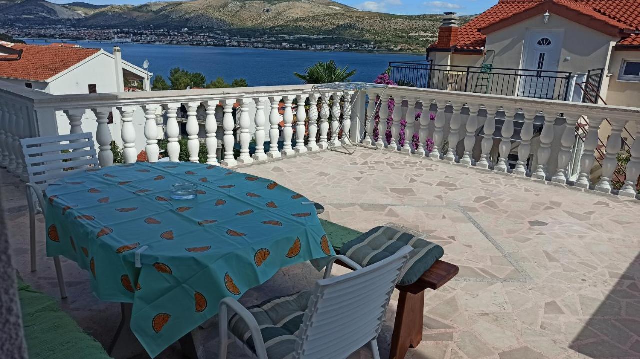 Apartments Zuzul - Трогір Екстер'єр фото