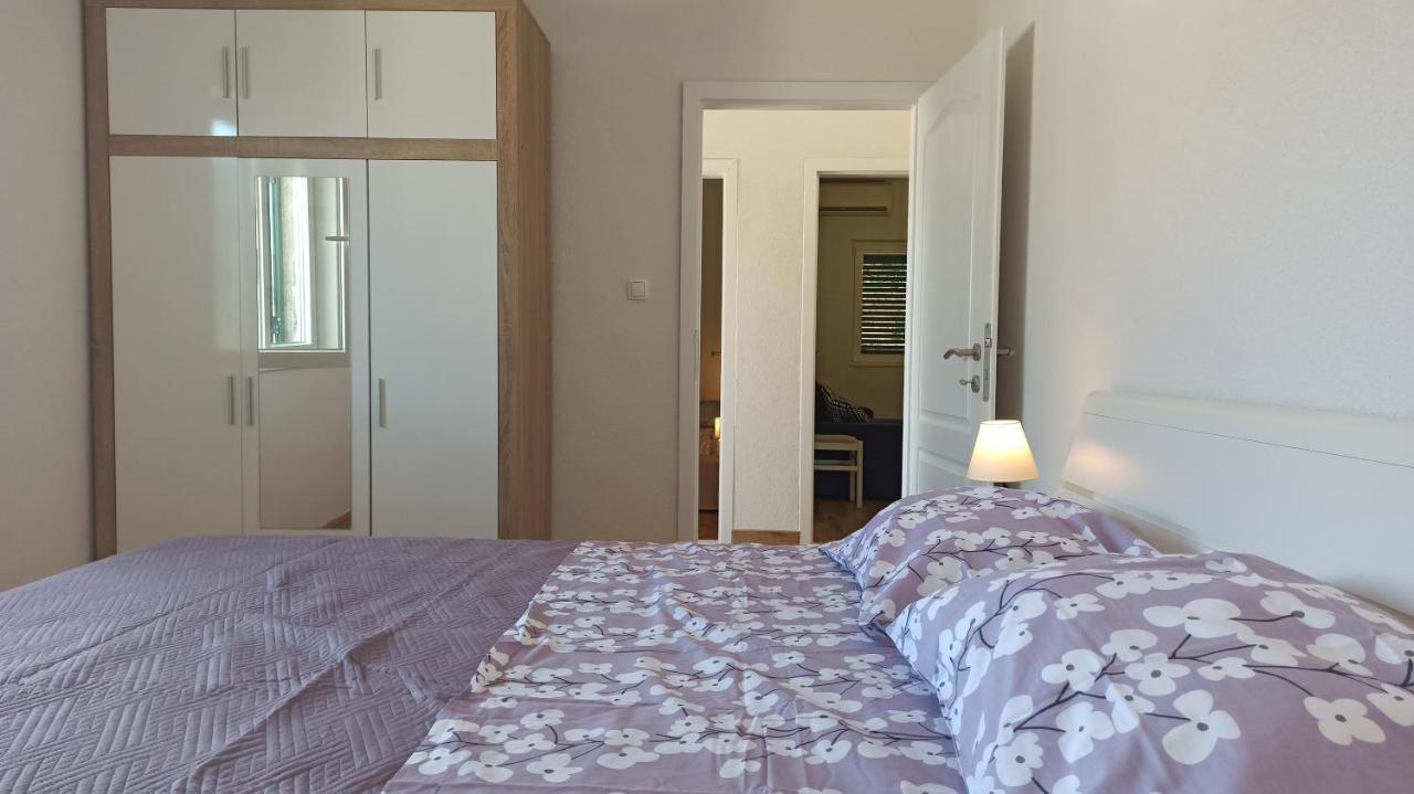 Apartments Zuzul - Трогір Екстер'єр фото